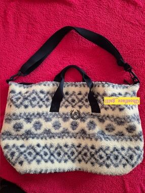 Victoria's Secret Pink Sherpa Fleece Weekender Bag